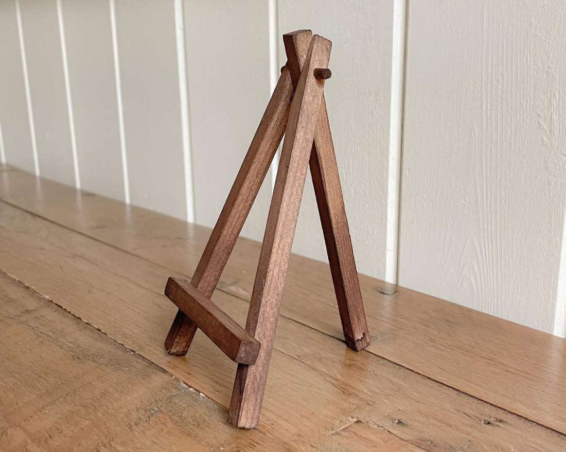 Wooden Table Easels • Little Wootton